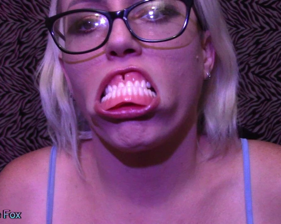 GoddessZora - Dirty Denture Slut, Kink, Mouth Fetish, MILF, Big Boobs, Tongue Fetish, ManyVids