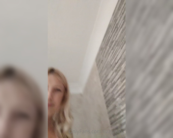 Lizzy Loves -  Come and eat my pussy in the shower,  Amateur