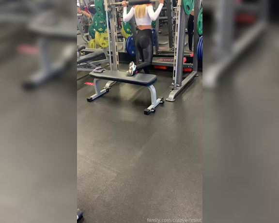 Crazywifeslut - Gym time (04.09.2022)