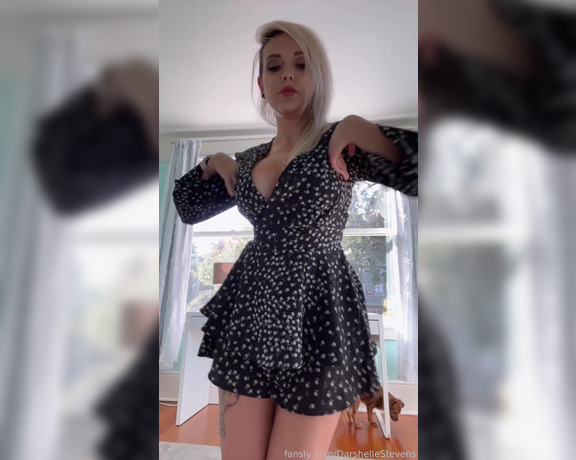 DarshelleStevens - (Darshelle Stevens) - A little snacc for u before I go out for drinks. Anyone that tips or buys content today  (11.10.2021)