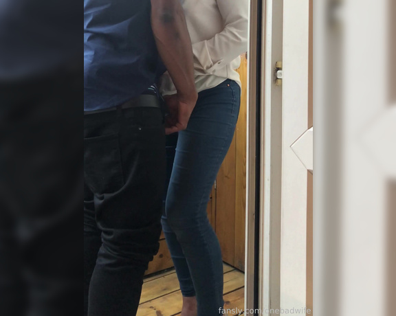 Onebadwife - I’m trying to behave and yes sticking his hand down my pants (08.04.2022)