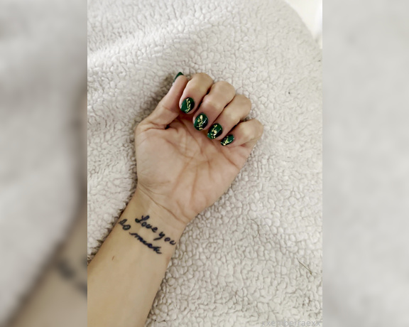 Xxemberraexx - (HOTWIFE MILF) - I took some time to do my nails today. Do you guys like them I do my own nails  cut my (30.04.2023)