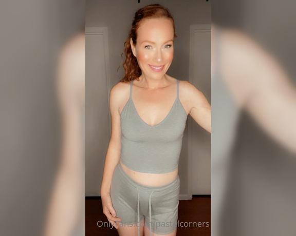 Gingercorners - (Ginger Corners) - This is a post mostly for my feet guys, but I threw in some fun pics and vids for the rest of you 28