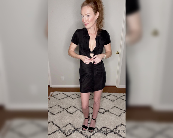 Gingercorners - (Ginger Corners) - Innocent PTA mom by day, naughty little slut by night