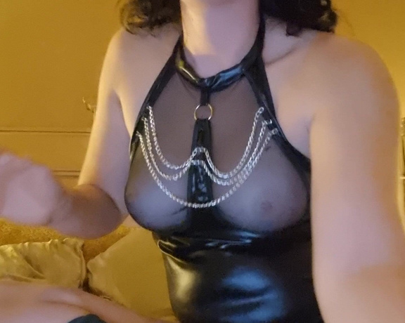 Goddess_of_filth - (Goddess Of Filth) - Do you wana lick up my spit boy Cum and See how I taste Message me with your most Filthy desire!