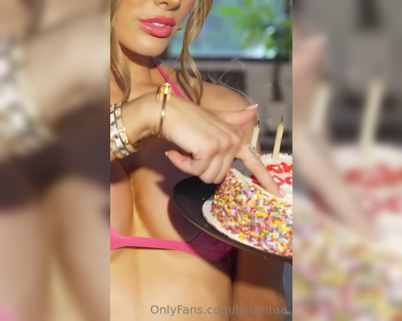 Lynaritaa (Lyna Perez) Onlyfans Videos1