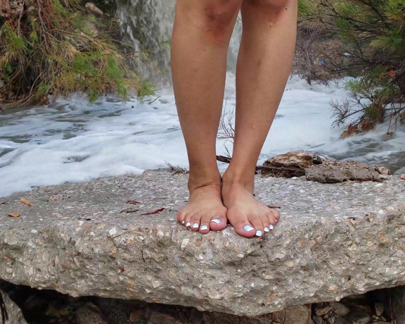 Jadakai - (Jada Kai) - Stripping by the waterfall!
