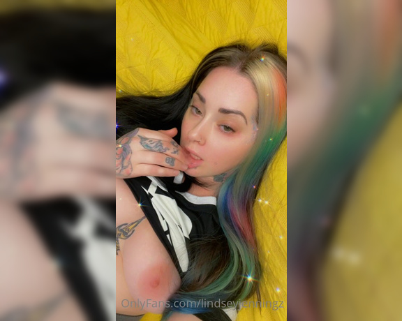 Lindseyjenningz - (Lindsey Jennings) - Fuck I’m so horny for you playing with my wet little pussy in my tight leggings tip if you love it