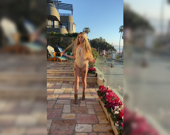 Samanthalynnmodel - Love modeling during sunset with the beautiful beach and palm trees 1