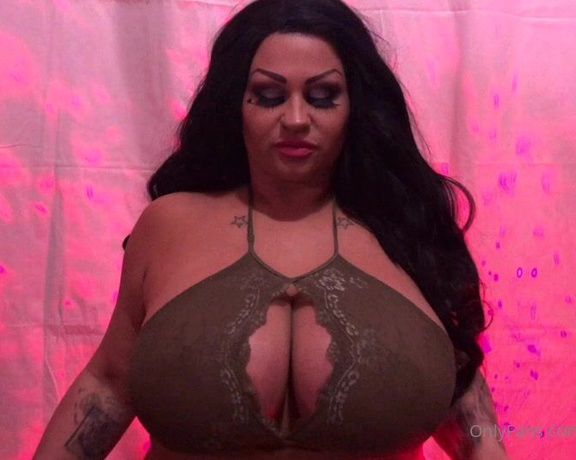 Mackmovies - (MACK Movies) - You can touch yourself. You cant touch yourself. @thesamanthamack is fun in this stop and go style