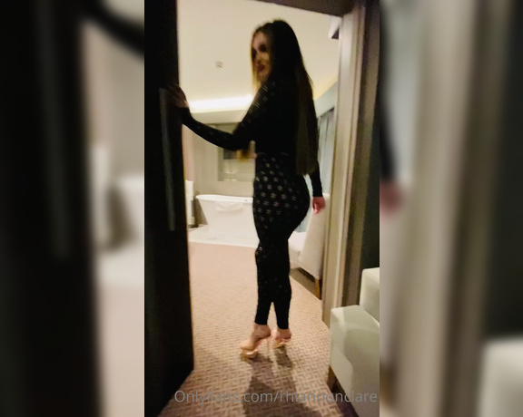 Rhiannonclare - (RhiClare) - Follow me to your wildest dream