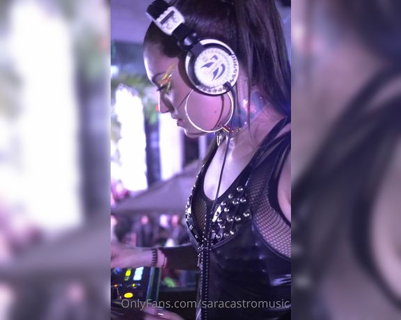 Saracastrosecrets - (Sara Castro) - Weekend vibes