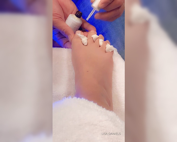 Lisa Daniels -  PEDICURE TIME HERES ONE FOR MY FOOT LOVERS,  Amateur, Big Tits