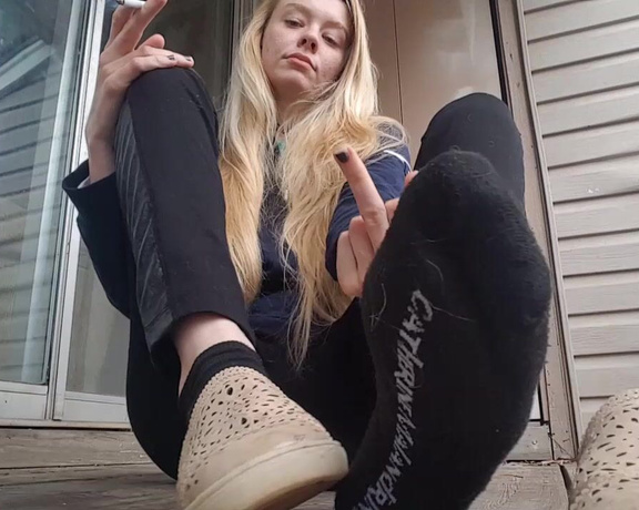 Ogfeet - (Sativa Skies) - Getting in the dominating type mood