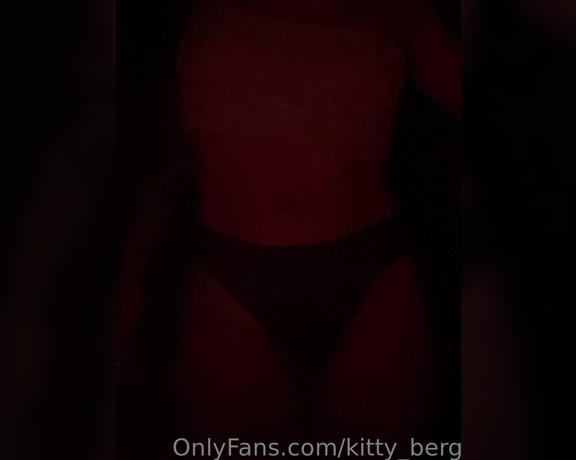 Kitty_berg - (Kitty Berg) - Something hot for you