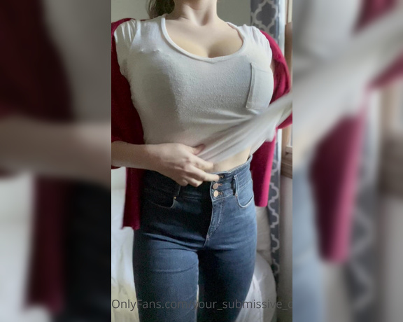 Your_submissive_doll - (Valorie) - Jeans are a little too loose, someone told me there will be freshman 15 Ive been losing weight fr 3