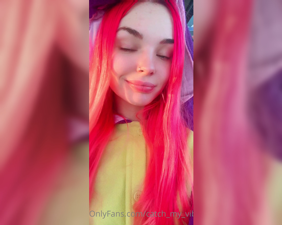 Sonya_vibe - (Sonya Vibe) - Good morning to me I slept a little and I need to move on By the way, my Spyro suit is very