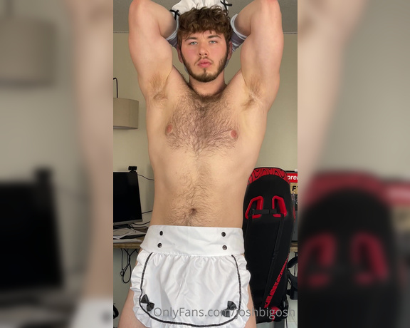 Joshbigosh - I thought it’d be funny to wear a sexy maid costume. I do be looking kinda seggsy in it though.