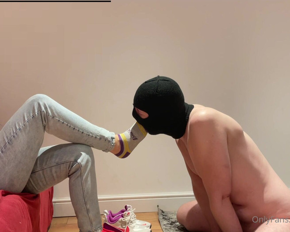 Russianqos - (ShelleyLynne) - How slave should worship his Mistress when shes back from gym