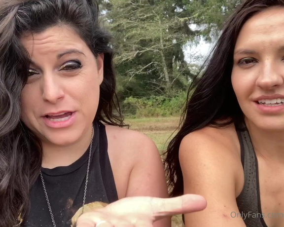 Briaandchrissy - VLOGS ARE BACK!! We are back at it. ) We hope these videos make you smile. Sending you so much love.