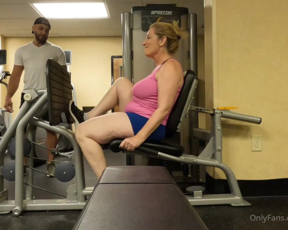 Danni2427 - (Danni Jones) - Preview of my hot new video called Danni Jones Gets Fully Stretched By Gym Trainer” cumming out