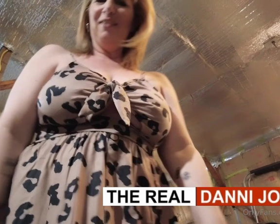 Danni2427 - (Danni Jones) - Preview of my hot new full length video Milf Fixes Problem With Mechanic” Danni puts her car