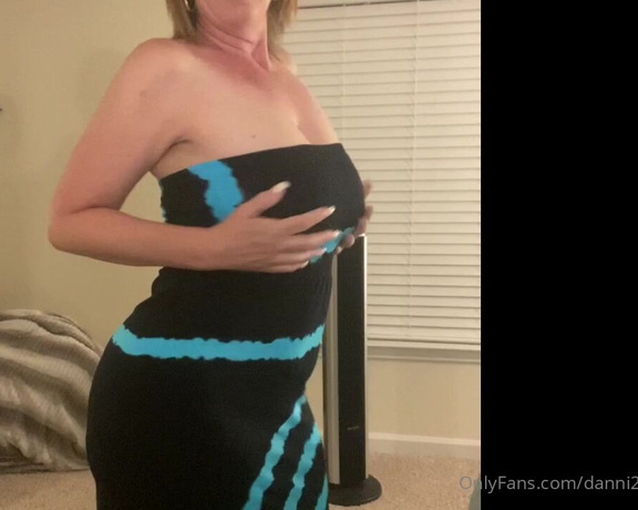 Danni2427 - (Danni Jones) - Happy Friday JOI