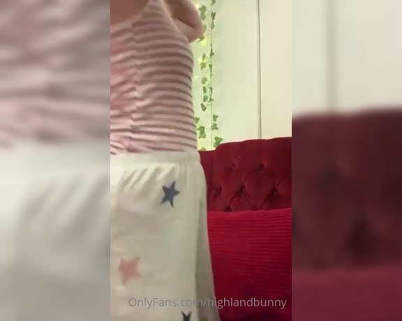 Highlandbunny - (Highland Bunny) - Here’s little playful video to say goodnight! Thank you so much for the great response for the maid