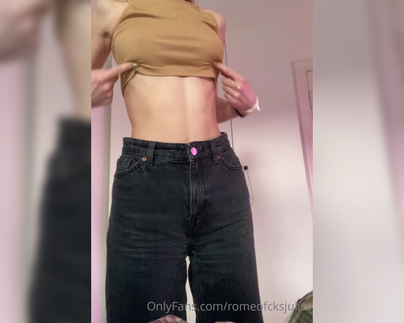 Xsweetjuliet - Its finally getting warm where I live so its time for crop tops again!! yay!!
