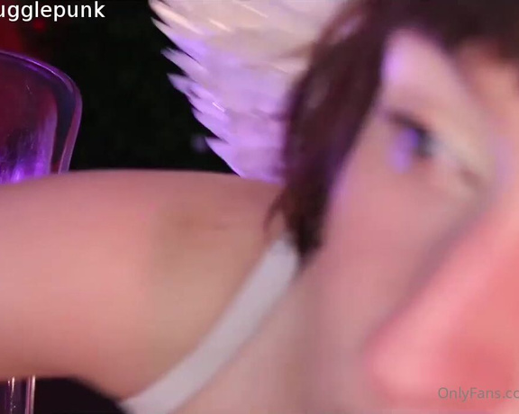 Snugglepunk - OnlyFans Video 4