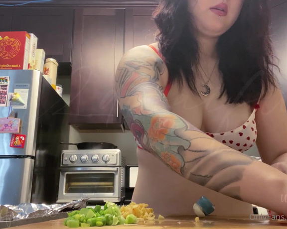 Ur2dwaifu - Making a yummy bowl for valentines! Join me in my shenanigans