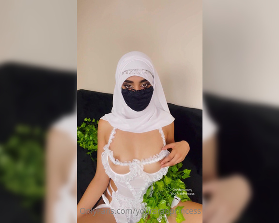 Aaliyah Aziz (Yourarabprincess) - Fancy roleplaying my wedding night