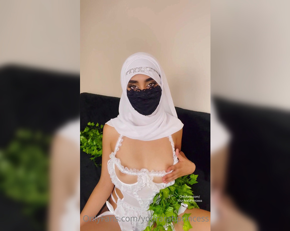 Aaliyah Aziz (Yourarabprincess) - Fancy roleplaying my wedding night