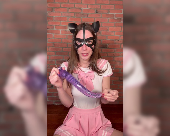 Miss Kitty Meow (misskittymeow) OnlyFans Video 135