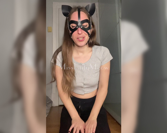 Miss Kitty Meow (misskittymeow) OnlyFans Video 289