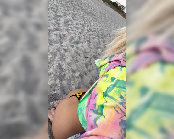 Kayla Moody AKA Kaylamoody - FULL beach video sitting by the ocean coming to DMS it’s so
