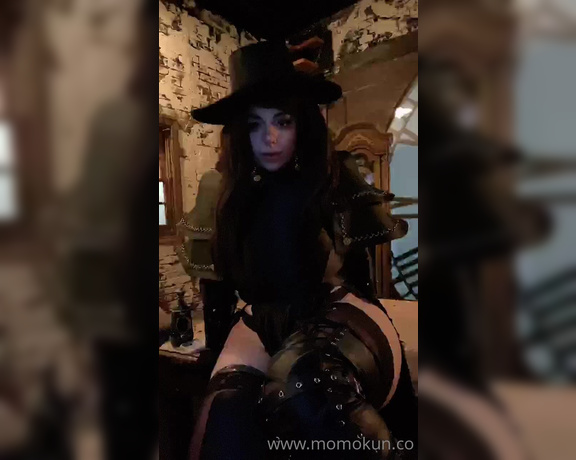 Mariah Mallad AKA Momokun - Shot some real good stuff! Going to be releasing my spreaad eagle of my plague doctor on here HD i