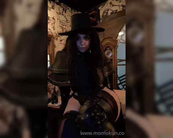 Mariah Mallad AKA Momokun - Shot some real good stuff! Going to be releasing my spreaad eagle of my plague doctor on here HD i