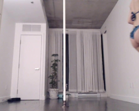 Orenda ASMR AKA Orenda - Heres the pole dancing broadcast if you missed it xox