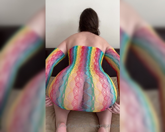 Gabrielle AKA Sweetgabbie - (520540326) Have you ever wondered whats under the rainbow Now you will finally see for yourself