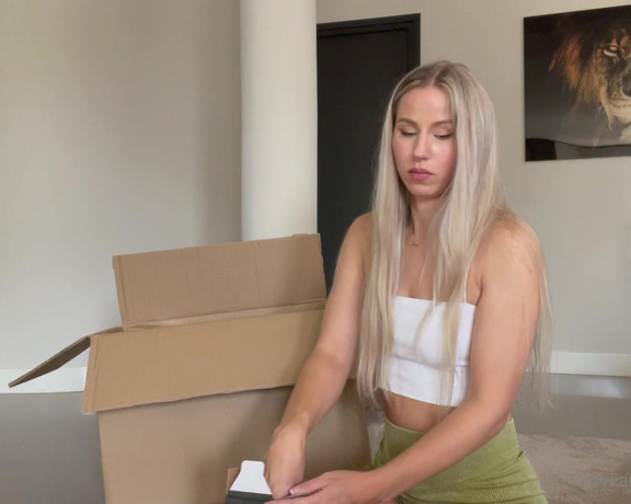 Hayleex - Hismith toys Unboxing Here you can find all the toys I am using in my shows and video’s! Use my 1