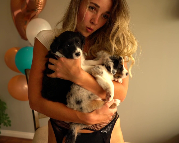 Emma Bloom aka Bloomyogi - Puppies or peach