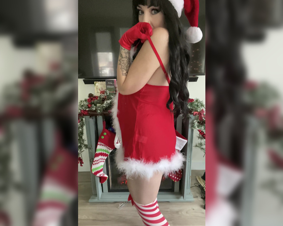 Bratty Kayla aka Brattykayla666 - Merry Christmas