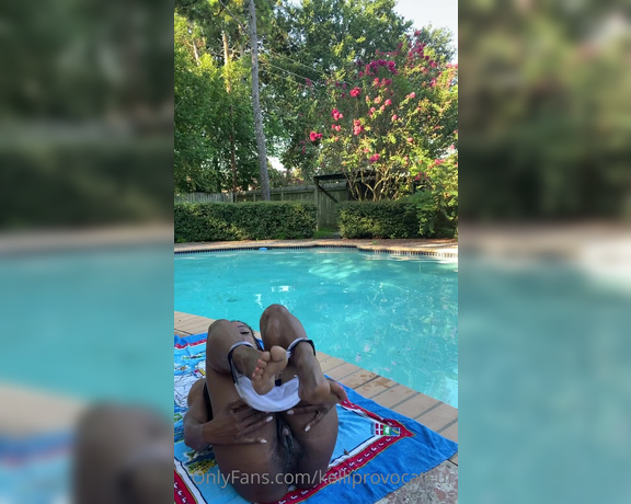 Kelli Provocateur aka Kelliprovocateur - Cum with me by the pool I know you want to this morning