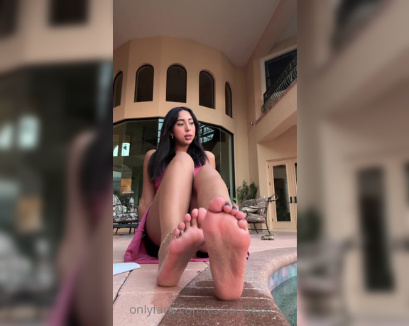 Goddess Lana aka Itsgoddesslana - I know exactly what you need to get you through the day staring at my feet by the pool like the