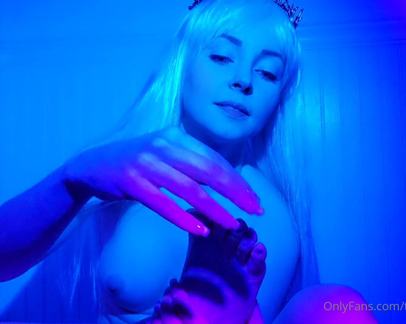 Thetinyfeettreat - Ice Queen Mesmerizes You with Self Worship  Part 2 Heres the best part of the Ice Queens trance