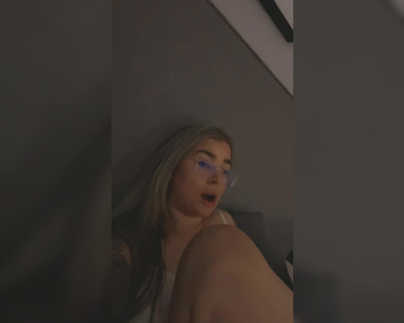 Jen Brett aka Therealjenbretty - Sorry for double posting oops but I’m in bed masturbating and thought you should know