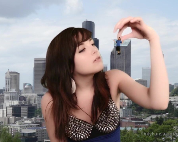 Ellie Idol Femdom aka Ellieidolfemdom - GIANTESS IN THE CITY 720P Ive just eaten most of the people in the city! Still hungry and wanting