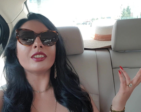 Ezada Sinn aka Ezada - #TaskOfTheDay Worship Goddess daily ritual