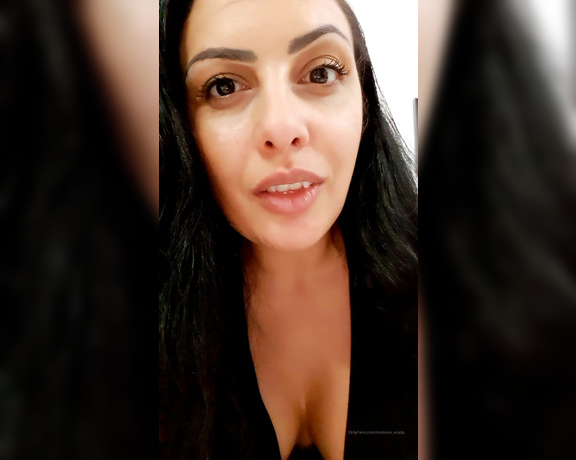 Ezada Sinn aka Ezada - #MatriarchyMonday look into My eyes and I will tell you why this feels so good. 3 minutes exclusive